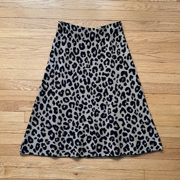 Ann Taylor Knit Leopard Print Skirt - Picture 1 of 3